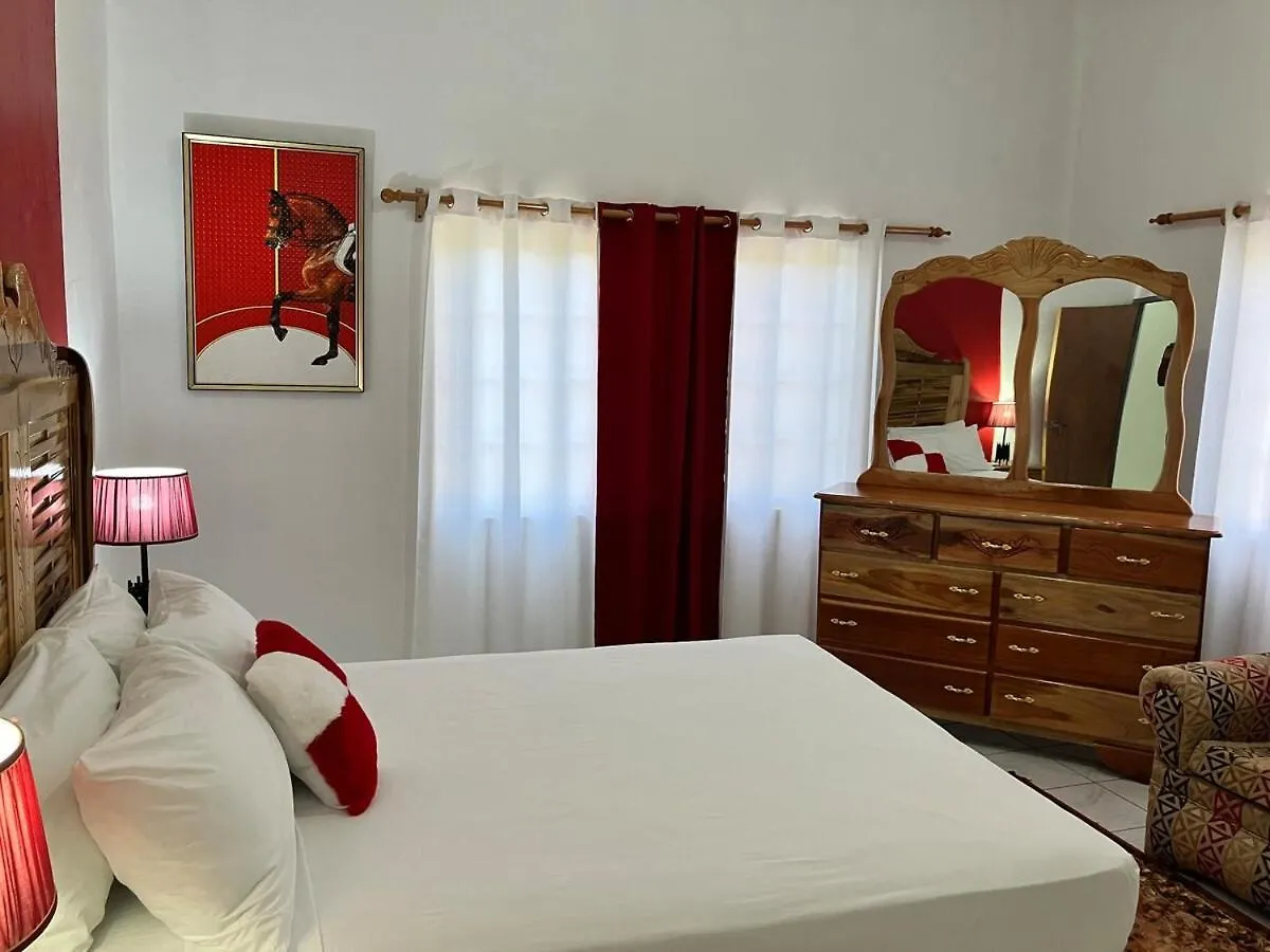 Luxury 5Br Villa With Pool - Steps From Treasure Beach Jamaica
