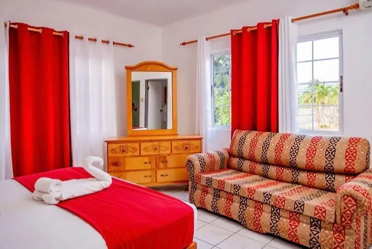 Luxury 5Br Villa With Pool - Steps From Treasure Beach